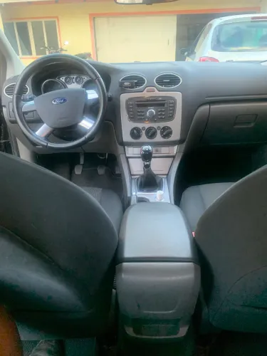 Ford Focus 1.6 S/se/se Plus Flex 8v/16v 5P 2011