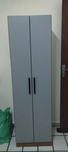 Armário 2 portas ( Semi novo)