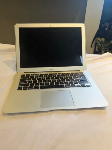 MacBook Air (2017)