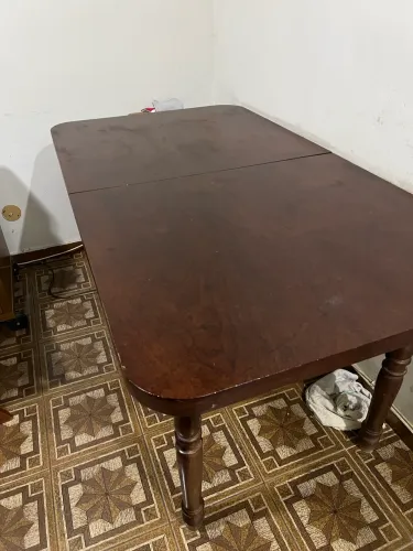 Mesa de madeira maciça expansível com 6 cadeiras Tramontina 