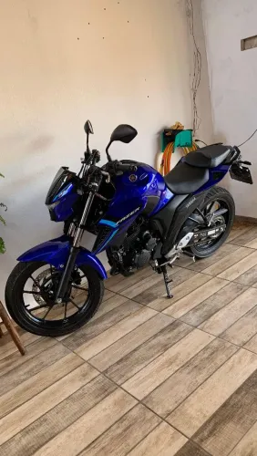 FZ 25 Conected