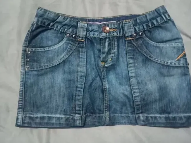 Saia jeans azul escuro