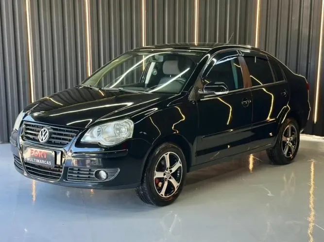 Volkswagen Polo Sedan 1.6 MI 101cv 8V 4P 2012
