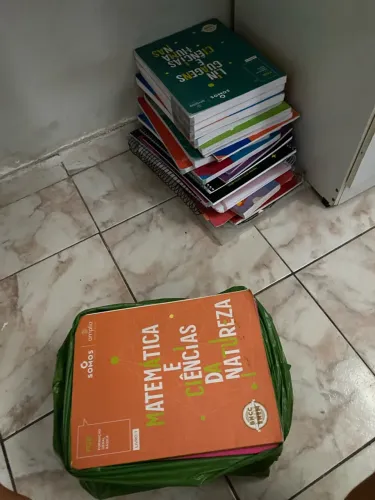 Livros infantis para doação
