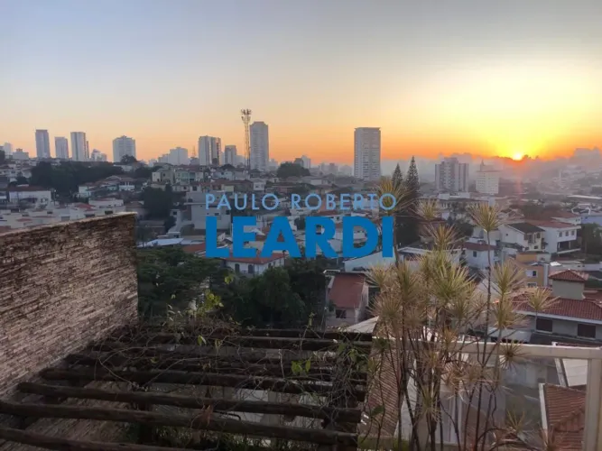 CASA ASSOBRADADA - VILA MARIANA - SP