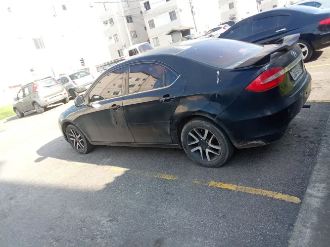 JAC J5 Sedan 1.5 16V 4P Mec. 2013