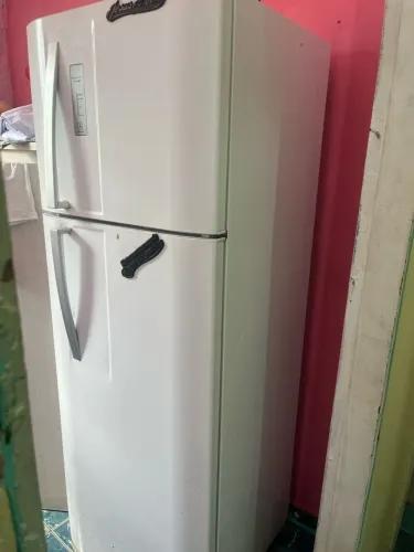 Geladeira eletrolux 