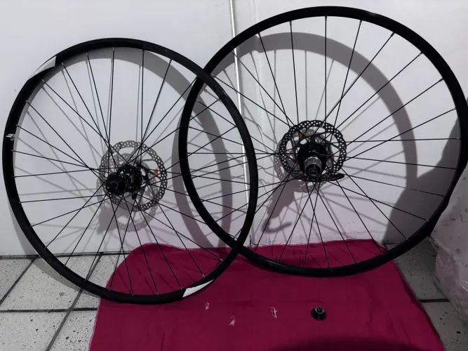 RODAS 29 MTB EVEREST XC CUBOS NOVATEC 9x100mm 9x141mm 9x135mm