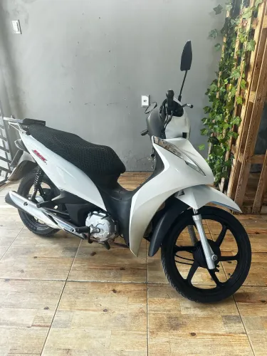 Biz 110i 2023 Branca 