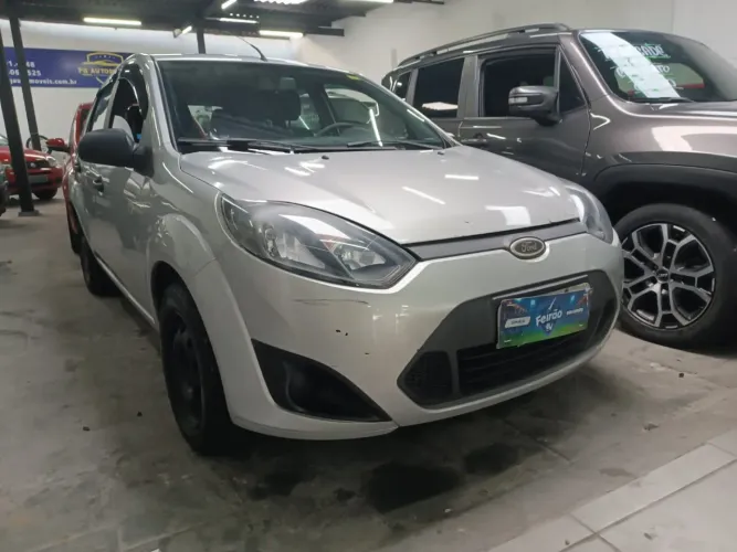 Ford Fiesta 1.0 Rocam SE Plus Hatch 8V Flex 4P Manual 2012