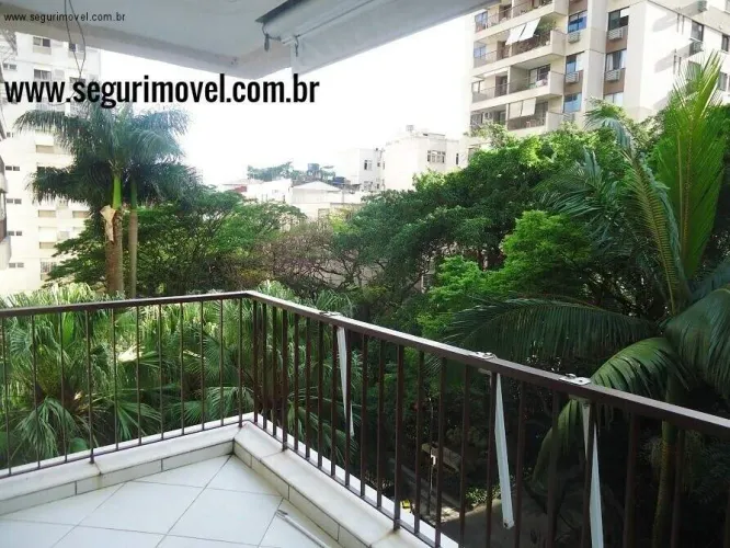 Apartamento de 3 quartos para alugar na Manuel Ferreira reformado frente indevassável infr