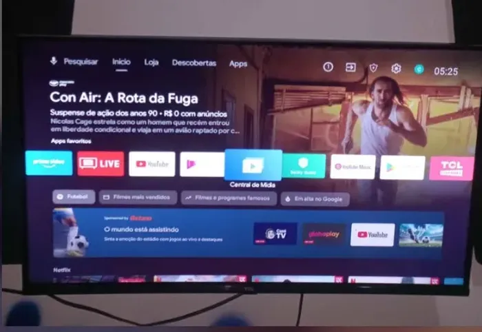 SmartTV 32 Polegadas, Sem defeitos, com controle