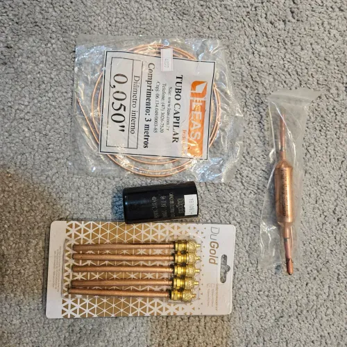 Kit: 1 Tubo capilar 0,050", 2 União Schrader 1/4 100 mm P 0,7, 3 capacitor, Filtro secador