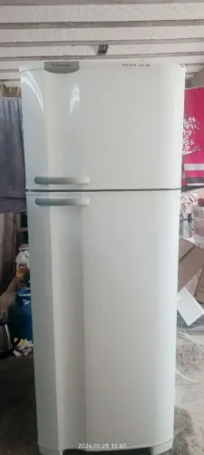 Geladeira Electrolux super freezer 490 litros
