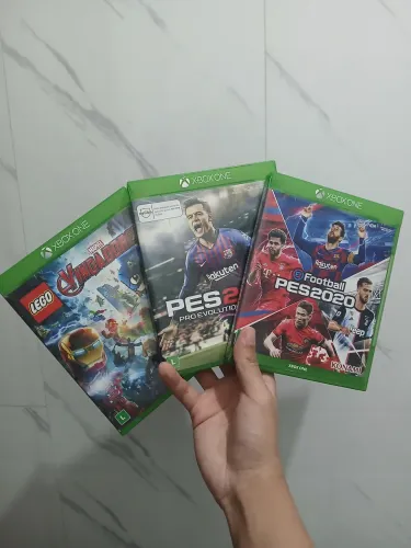Lego Marvel Vingadores, PES 2020 e 2019