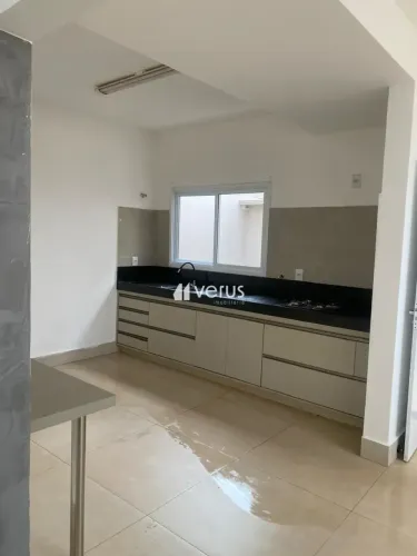 Casa para aluguel, 3 quartos, 1 suíte, MORADA DA COLINA - Uberlândia/MG