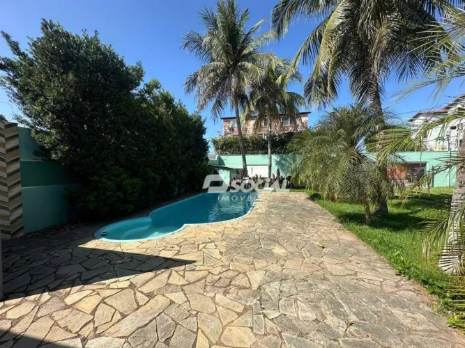 Casa com 600m² de terreno no bairro Rio Madeira - Apta a financiamento