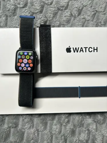 Apple Watch SE (1ª Geração) GPS - Completo
