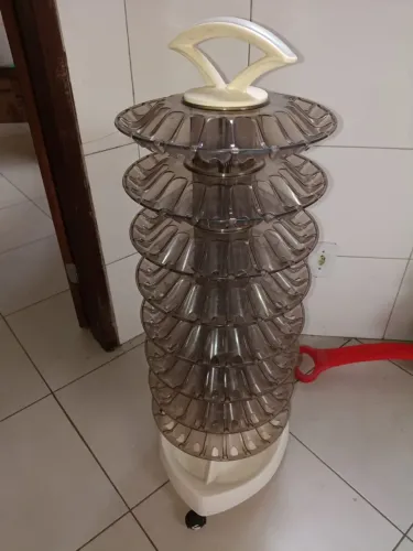 Expositor de esmaltes mais carrinho de manicure