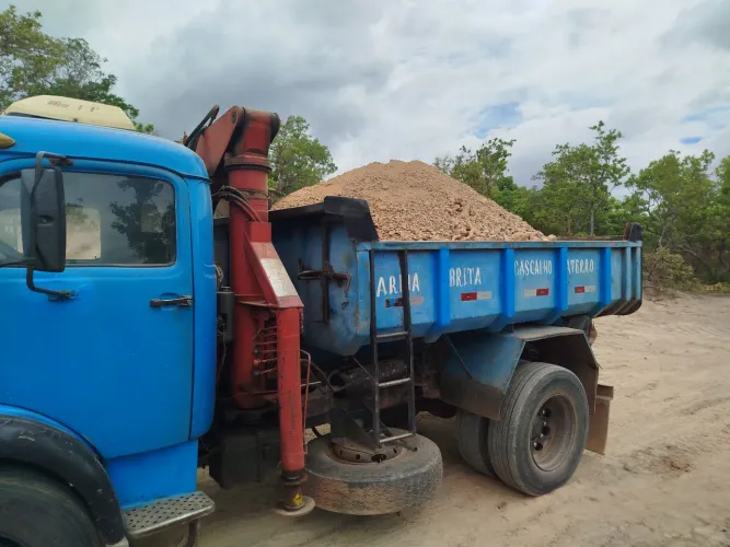 JL Transporte areia brita aterro beg