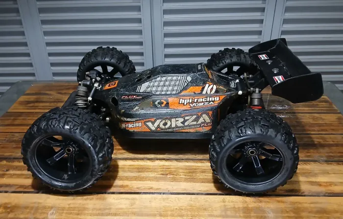 Automodelo HPI VORZA FLUX Elétrico 6S 1/8 completo com Rádio Zero FS-GT3B e Bolsa de Lona
