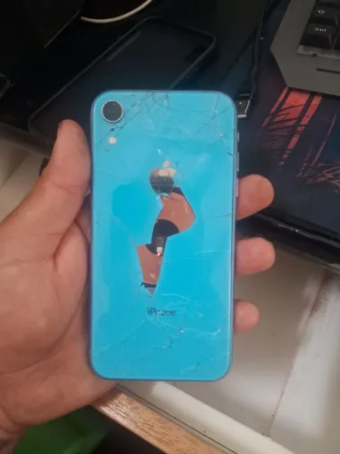 Xr precisando de reparo face id delet fora isso funcionando perfeitamente