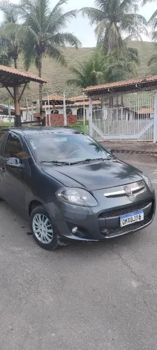 Fiat Palio Attractive 1.0 EVO Fire Flex 8V 5P 2013