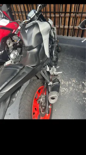 Repasse de financiamento. Moto de boa procedência. Faltam 20x860