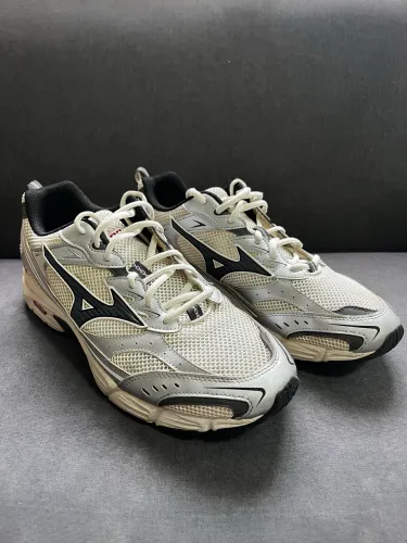 Tênis Mizuno MXR LS Prata
