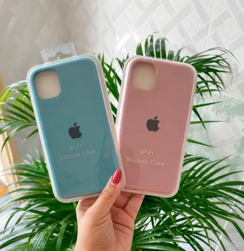 Capinha Silicone Case iPhone 11 Aveludada por Dentro - Nova 