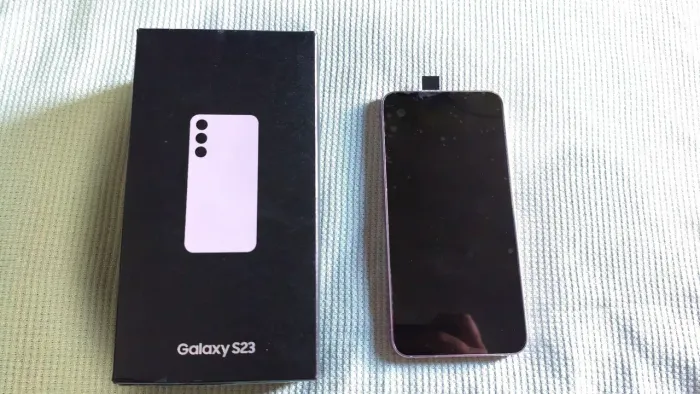 Celular s23 normal
