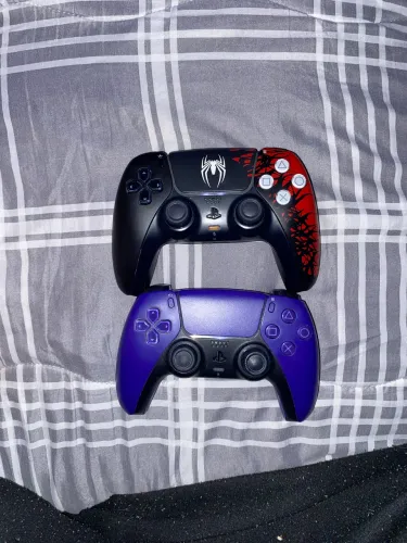Vendo 2 controle de playstation 5