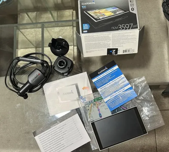 Gps GARMIN comando por voz e atualizações vitalícias