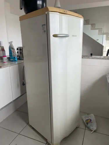 Geladeira Eletrolux