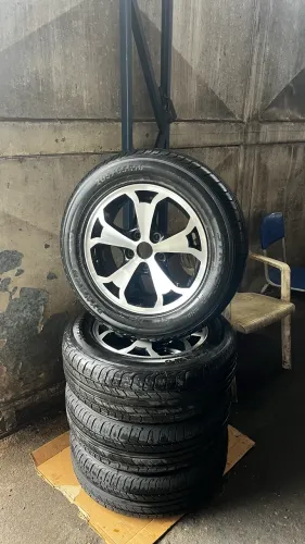 RODAS 16 COM PNEUS NOVOS/ 5 FUROS