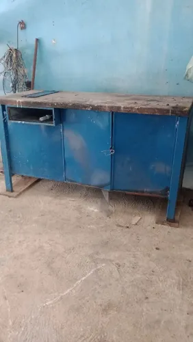 Vende uma bancada de oficina valor 600