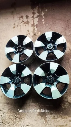 Rodas aro 16 da Nissan