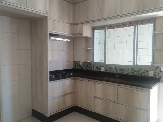 Casa no parque industrial 3 Qts (suíte) + planejados MDF - aceita permuta Itatiba