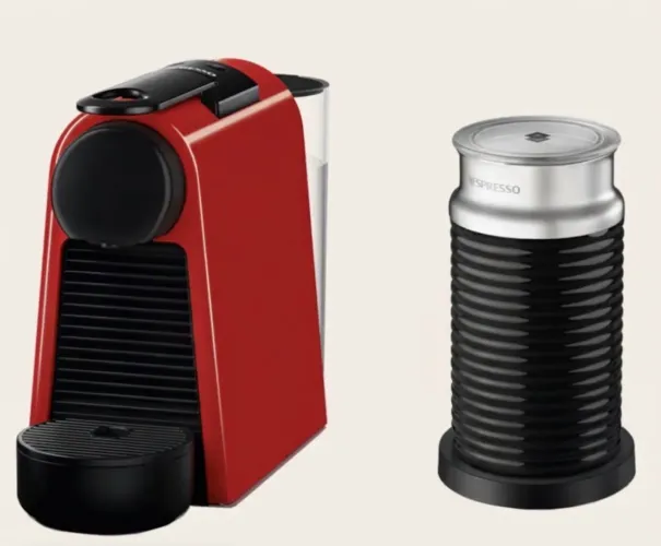 Máquina Nespresso + Aeroccino