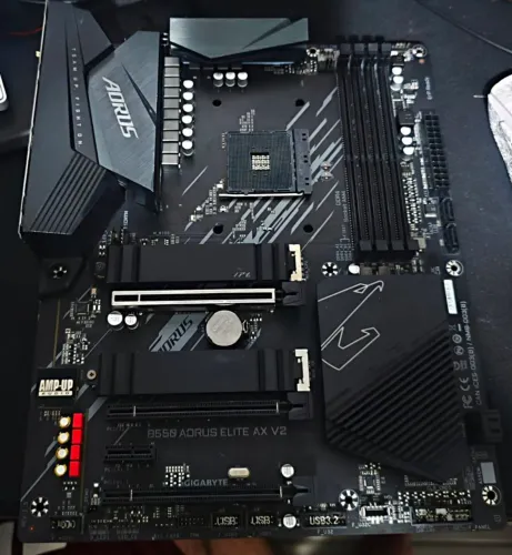 Placa mãe B550 AORUS Elite AX V2