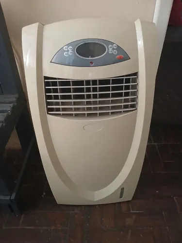 VENDE SE CLIMATIZADOR POR R$250 REAIS 