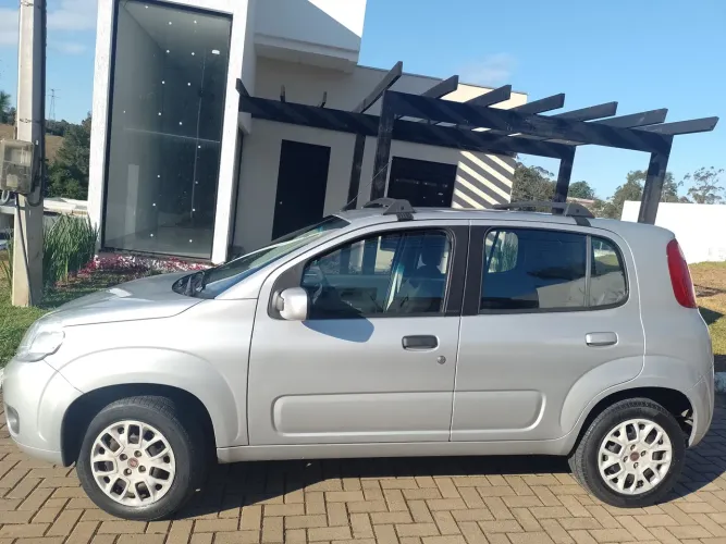 Fiat Uno Vivace Celeb. 1.0 EVO F.flex 8V 5P 2014
