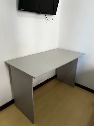 Mesa de escritório - 120x60x75
