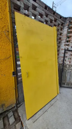 PORTA DE METAL DE CORRER 2,24 X 1,18