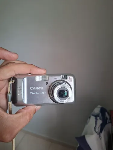 Máquina digital Canon