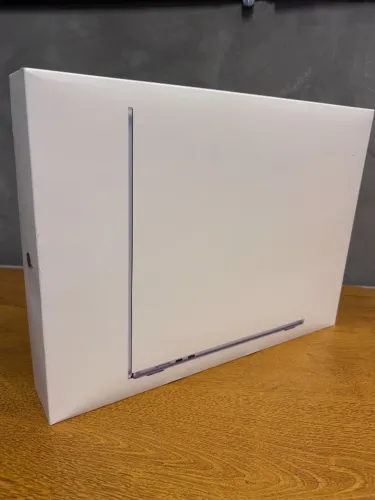 Apple Macbook Air 15 M4 16 GB  / 512 GB SSD- Novo / Lacrado