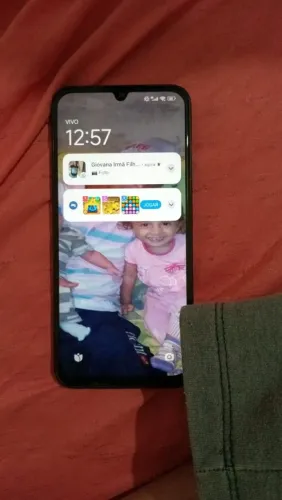 Redimi note 15 16 gigas de RAM 256 de memória não tem nenhum mês de uso