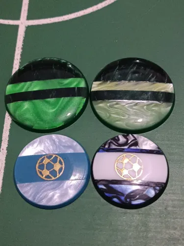 Lote 4 botões zerados.