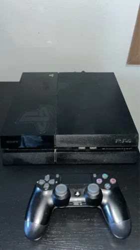 PS4 FAT 500GB + 2 Controles