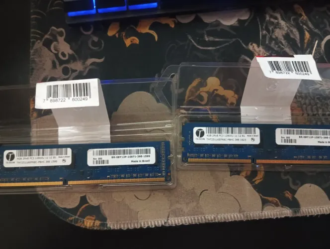 Kit 8GB RAM DDR3 Desktop (2x 4GB) 1600MHz Teikon